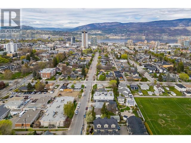 930 - 932 Lawson Ave, House detached with 6 bedrooms, 4 bathrooms and 5 parking in Kelowna BC | Image 55