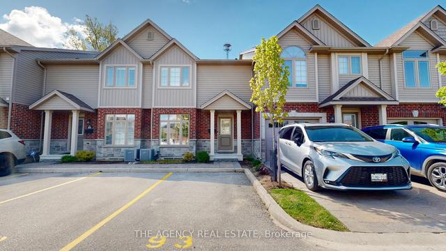 93 - 1061 Eagletrace Dr, Townhouse with 3 bedrooms, 3 bathrooms and 2 parking in London ON | Image 1