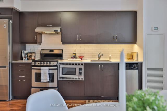 721 - 320 Richmond St E, Condo with 1 bedrooms, 1 bathrooms and 0 parking in Toronto ON | Image 2