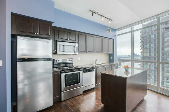 3210 - 215 Fort York Blvd, Condo with 2 bedrooms, 2 bathrooms and 1 parking in Toronto ON | Image 24