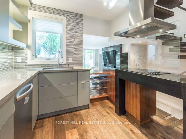 39 Bishop St, House attached with 2 bedrooms, 3 bathrooms and 0 parking in Toronto ON | Image 28