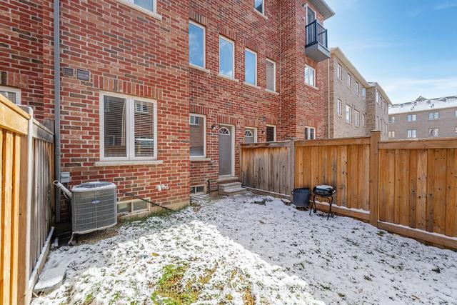14 Hobart Gdns, House attached with 3 bedrooms, 3 bathrooms and 2 parking in Brampton ON | Image 26