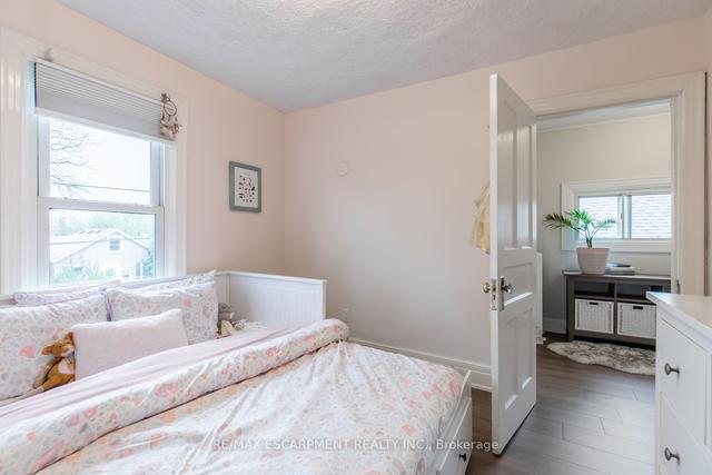 463 Charlton Ave W, House detached with 3 bedrooms, 1 bathrooms and 3 parking in Hamilton ON | Image 19