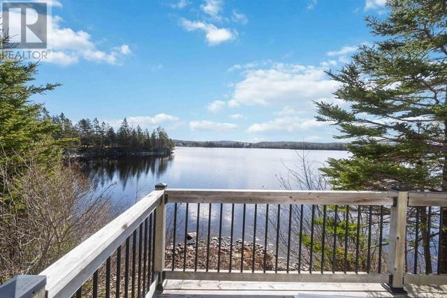 22 Mill Lake Rd, House detached with 2 bedrooms, 1 bathrooms and null parking in Halifax NS | Image 1
