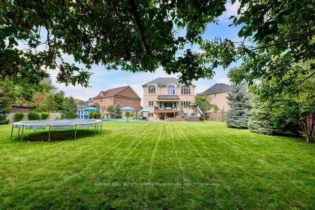 24 Cannington Cres, House detached with 4 bedrooms, 5 bathrooms and 10 parking in Brampton ON | Image 32