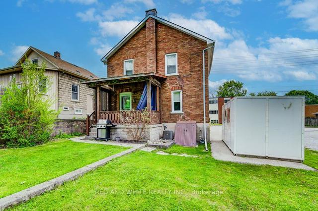 934 Eagle St N, House detached with 3 bedrooms, 2 bathrooms and 4 parking in Cambridge ON | Image 28