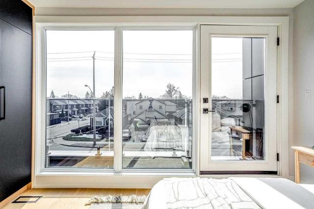 302b Cosburn Ave, House semidetached with 3 bedrooms, 4 bathrooms and 2 parking in Toronto ON | Image 18