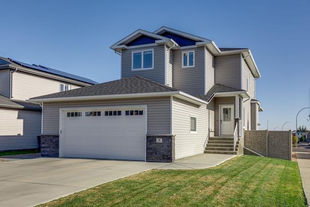 4 Somerside Way Se, House detached with 3 bedrooms, 3 bathrooms and 4 parking in Medicine Hat AB | Image 1