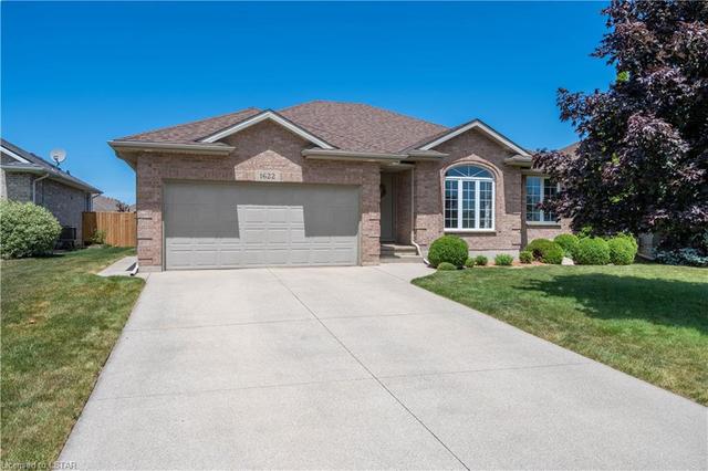 1622 Heritage Park Drive, House detached with 4 bedrooms, 2 bathrooms and 4 parking in Sarnia ON | Image 16