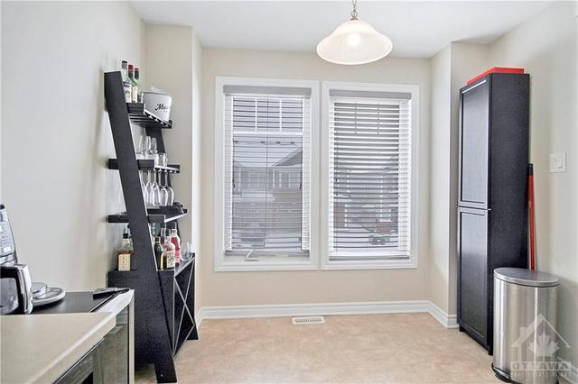 711 Juneberry Lane, Townhouse with 3 bedrooms, 2 bathrooms and 2 parking in Ottawa ON | Image 16