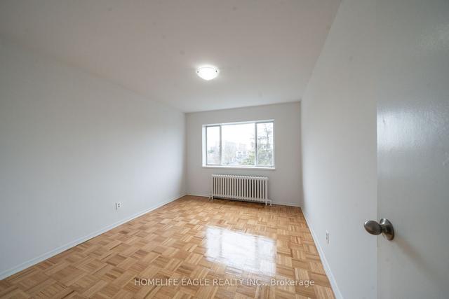 12 - 799 Robinson St, Condo with 2 bedrooms, 1 bathrooms and 0 parking in Burlington ON | Image 4