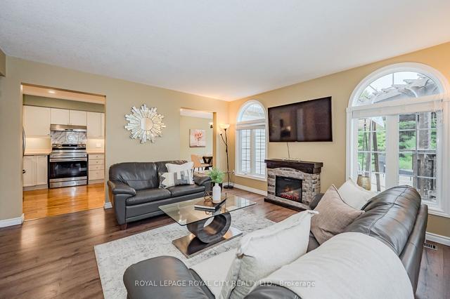 18 Carrington Pl, House detached with 3 bedrooms, 4 bathrooms and 5 parking in Guelph ON | Image 37