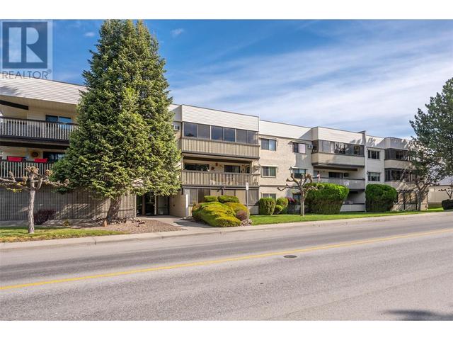 209 - 187 Warren Ave, Condo with 2 bedrooms, 2 bathrooms and 1 parking in Penticton BC | Image 1