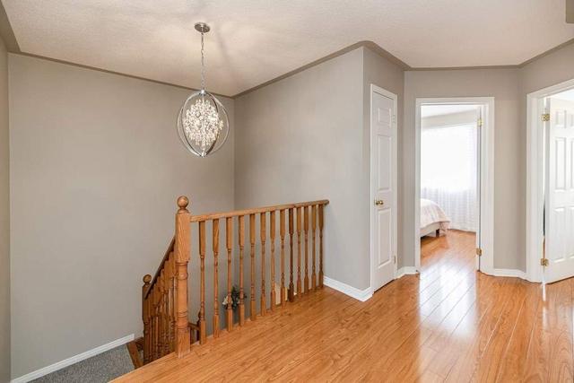 10 Rockgarden Trail, House attached with 3 bedrooms, 4 bathrooms and 3 parking in Brampton ON | Image 7