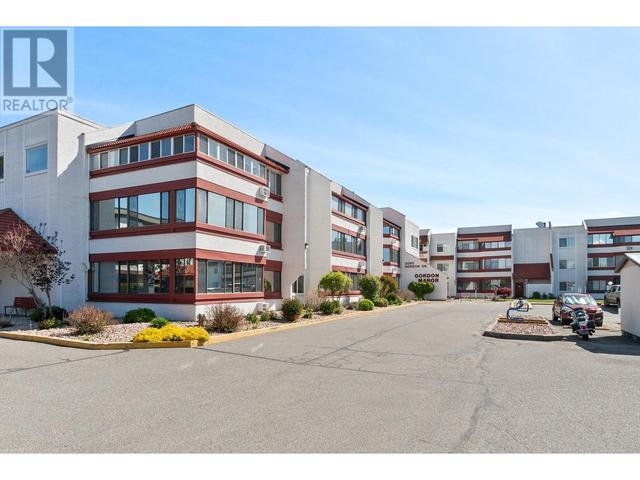 320 - 2085 Gordon Dr, Condo with 2 bedrooms, 1 bathrooms and 1 parking in Kelowna BC | Image 25