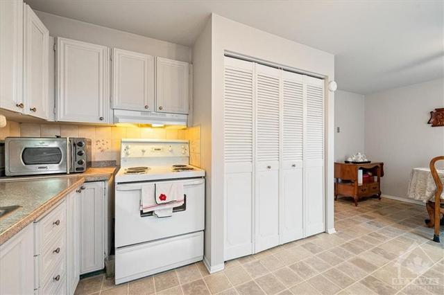 1133 Des Forets Ave, Townhouse with 3 bedrooms, 3 bathrooms and 3 parking in Ottawa ON | Image 18