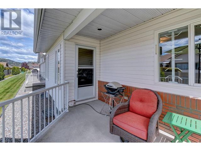 114 - 1885 Parkview Cres, House attached with 3 bedrooms, 2 bathrooms and 4 parking in Kelowna BC | Image 29