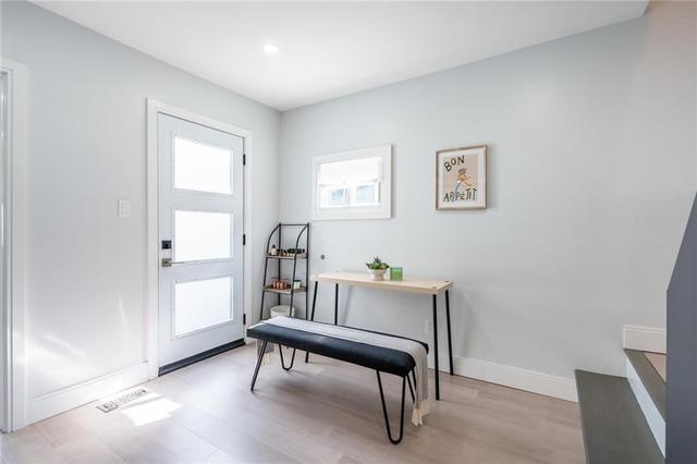 157 East 24th Street, House detached with 2 bedrooms, 2 bathrooms and 1 parking in Hamilton ON | Image 9