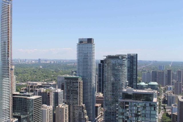4808 - 1080 Bay St, Condo with 2 bedrooms, 2 bathrooms and 1 parking in Toronto ON | Image 7