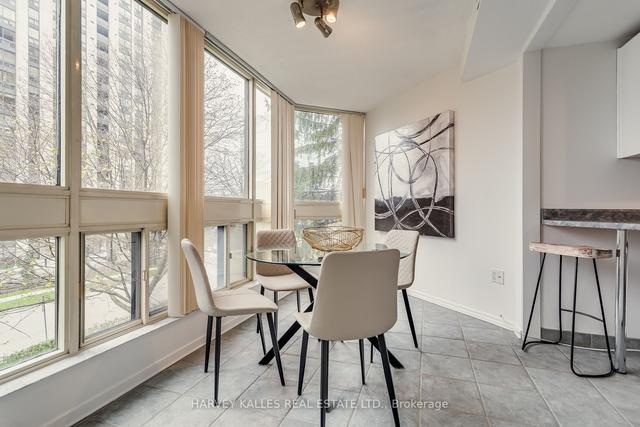 310 - 10 Kenneth Ave, Condo with 2 bedrooms, 2 bathrooms and 1 parking in Toronto ON | Image 22