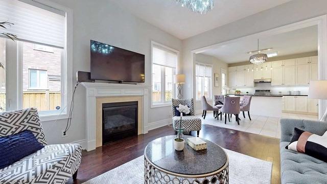 16 Lucio Ave, House detached with 5 bedrooms, 6 bathrooms and 4 parking in Markham ON | Image 5
