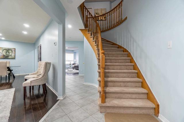 74 Ravenscliffe Ct, House detached with 4 bedrooms, 4 bathrooms and 6 parking in Brampton ON | Image 10