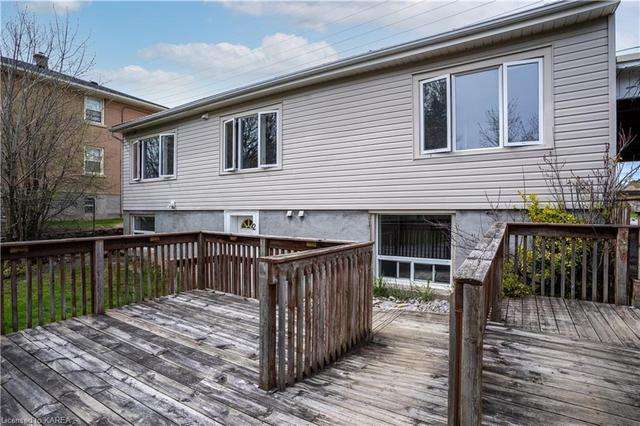 1008 Johnson St, House detached with 6 bedrooms, 2 bathrooms and 2 parking in Kingston ON | Image 36