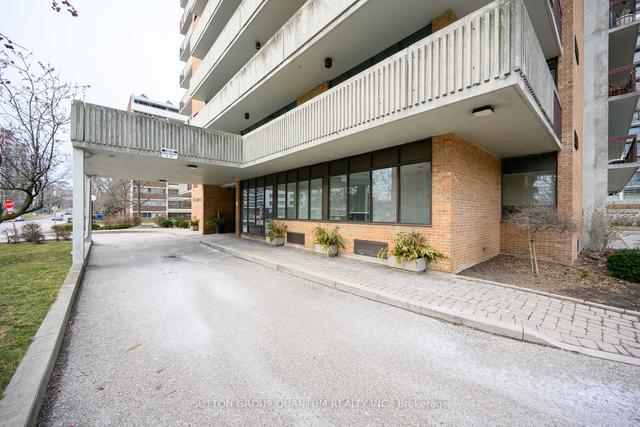 1002 - 66 High St E, Condo with 3 bedrooms, 3 bathrooms and 1 parking in Mississauga ON | Image 23