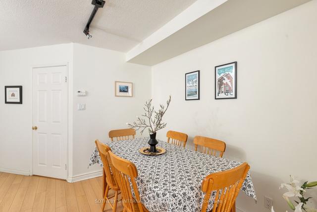 594 - 574 Wellington St W, Townhouse with 2 bedrooms, 2 bathrooms and 1 parking in Toronto ON | Image 6