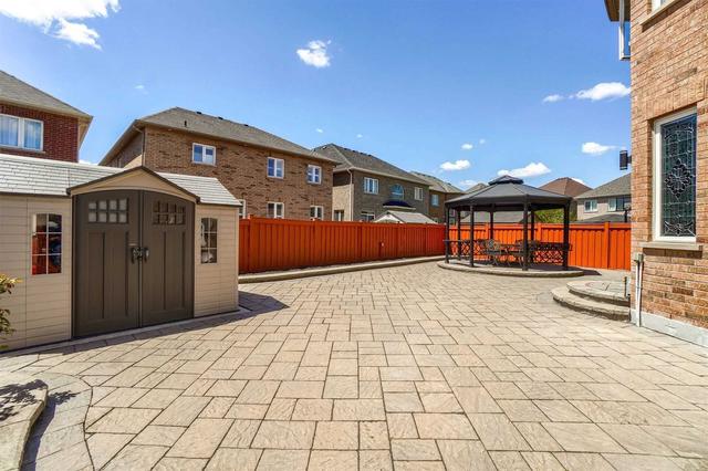 23 Scotchmere Cres, House detached with 4 bedrooms, 5 bathrooms and 6 parking in Brampton ON | Image 21