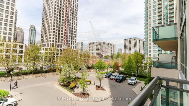 312 - 3515 Kariya Dr, Condo with 2 bedrooms, 2 bathrooms and 1 parking in Mississauga ON | Image 5