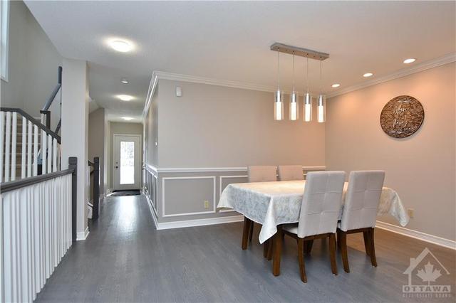 47 Grandcourt Dr, Townhouse with 3 bedrooms, 3 bathrooms and 2 parking in Ottawa ON | Image 4