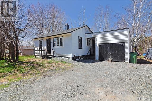 300 Broad Rd, House detached with 3 bedrooms, 1 bathrooms and null parking in Burton NB | Image 1