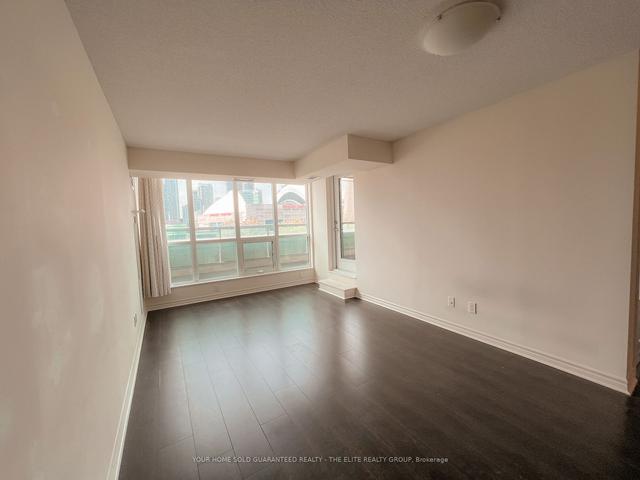 25 Lower Simcoe St, Condo with 2 bedrooms, 2 bathrooms and 0 parking in Toronto ON | Image 7