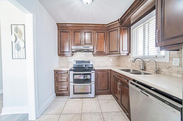 2552 Crystalburn Ave, House semidetached with 3 bedrooms, 2 bathrooms and 3 parking in Mississauga ON | Image 6