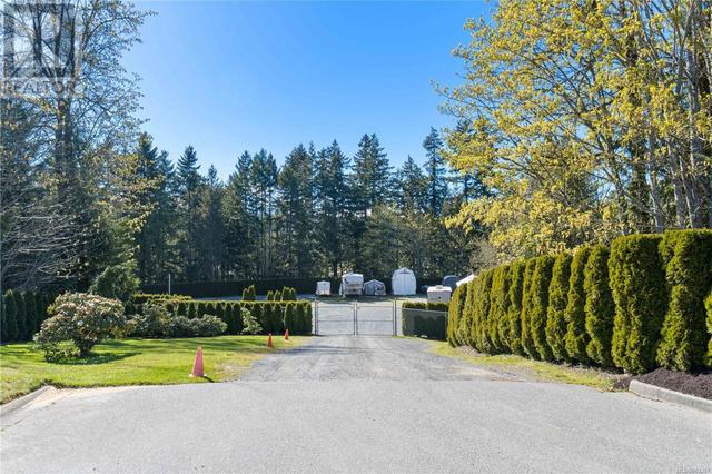 3921 Deerwood Blvd, House other with 2 bedrooms, 2 bathrooms and 3 parking in Nanaimo BC | Image 41