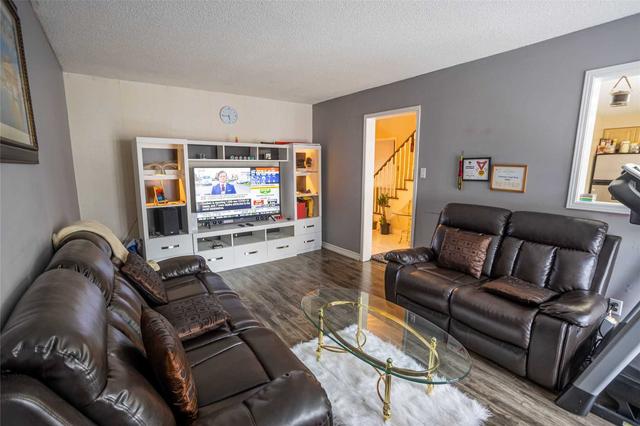 UPPER - 68 Horsham St, House detached with 4 bedrooms, 3 bathrooms and 5 parking in Brampton ON | Image 39