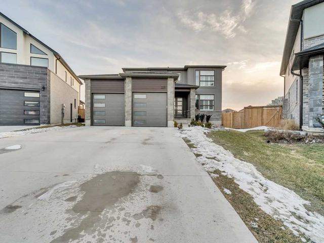 2217 Wateroak Dr, House detached with 4 bedrooms, 5 bathrooms and 5 parking in London ON | Image 1