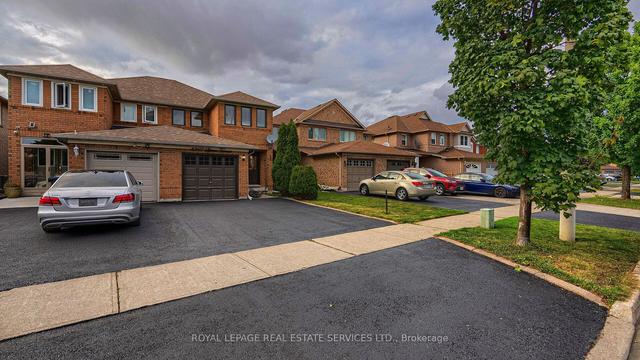 3397 Spirea Terr, House semidetached with 3 bedrooms, 3 bathrooms and 3 parking in Mississauga ON | Image 23