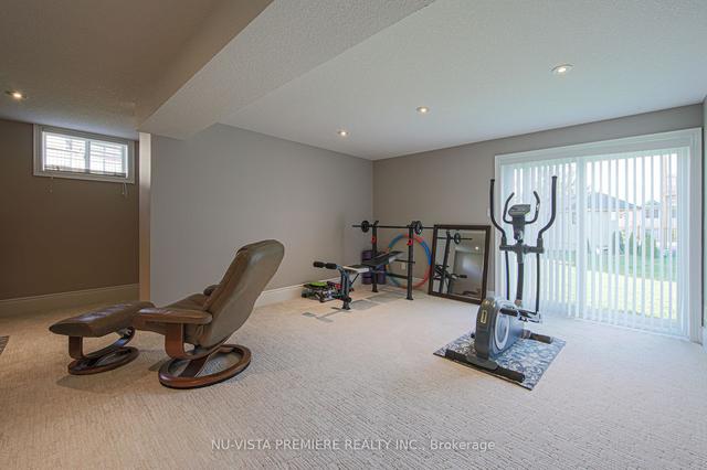 116 Woodholme Close, Condo with 3 bedrooms, 3 bathrooms and 4 parking in London ON | Image 31