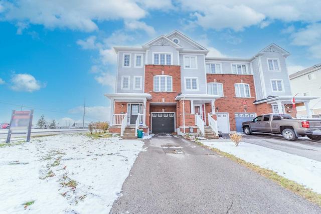 859 Bourne Cres, House attached with 3 bedrooms, 4 bathrooms and 3 parking in Oshawa ON | Image 1
