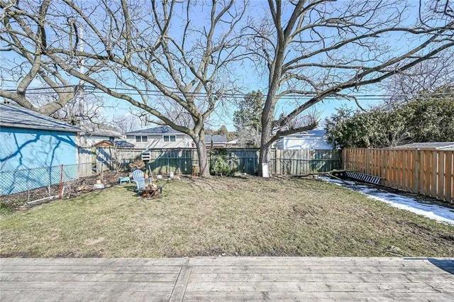 4 Janis Crt, House detached with 2 bedrooms, 1 bathrooms and 2 parking in Hamilton ON | Image 28