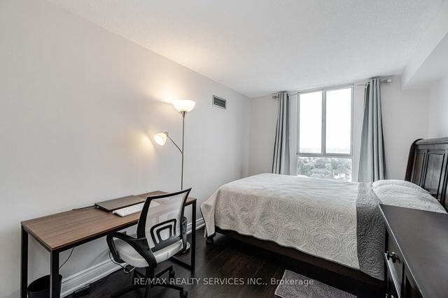 1209 - 155 Hillcrest Ave, Condo with 2 bedrooms, 1 bathrooms and 1 parking in Mississauga ON | Image 13
