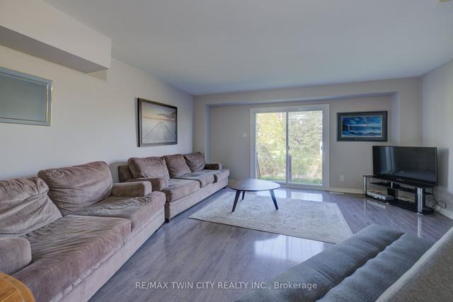 1 - 511 Quiet Pl, Townhouse with 4 bedrooms, 4 bathrooms and 1 parking in Waterloo ON | Image 2