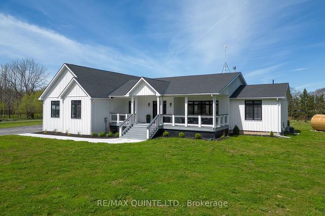1688 County Rd 12, House detached with 3 bedrooms, 4 bathrooms and 12 parking in Prince Edward County ON | Image 1