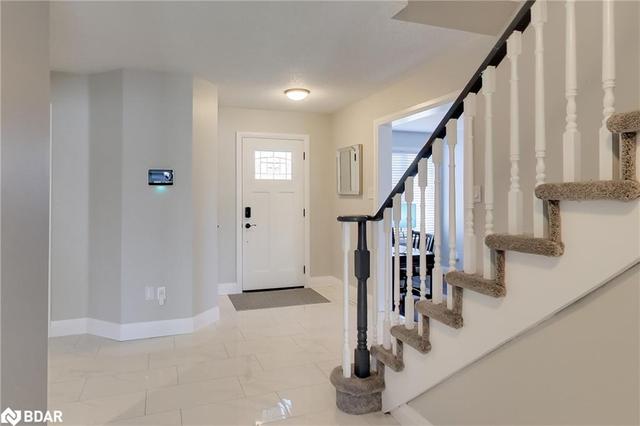 19 Sherwood Crt, House detached with 3 bedrooms, 2 bathrooms and 6 parking in Barrie ON | Image 24