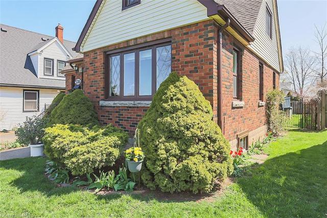 5746 Hanan Ave, House detached with 3 bedrooms, 2 bathrooms and 2 parking in Niagara Falls ON | Image 14