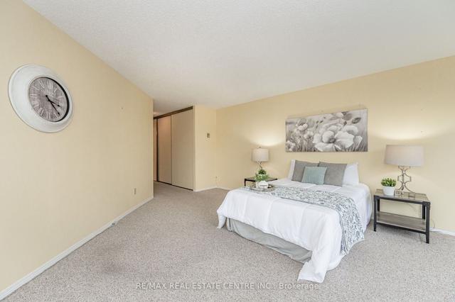 205 - 24 Marilyn Dr, Condo with 3 bedrooms, 2 bathrooms and 1 parking in Guelph ON | Image 5