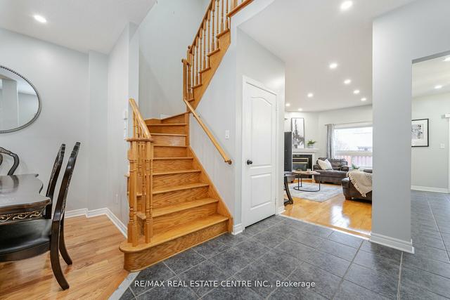 66 Bevan Cres, House detached with 4 bedrooms, 3 bathrooms and 6 parking in Ajax ON | Image 10