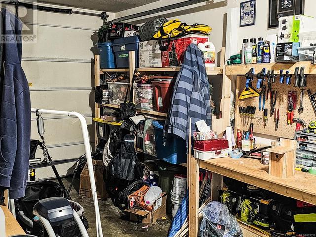 Garage | Image 8